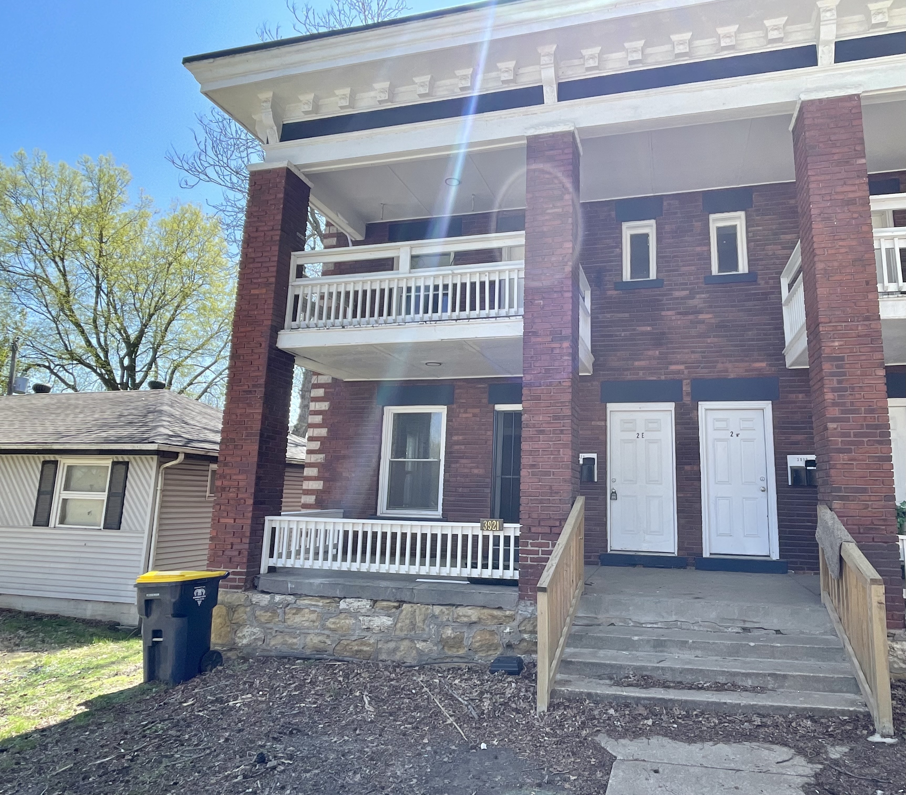 3921 Norledge Avenue - 2E