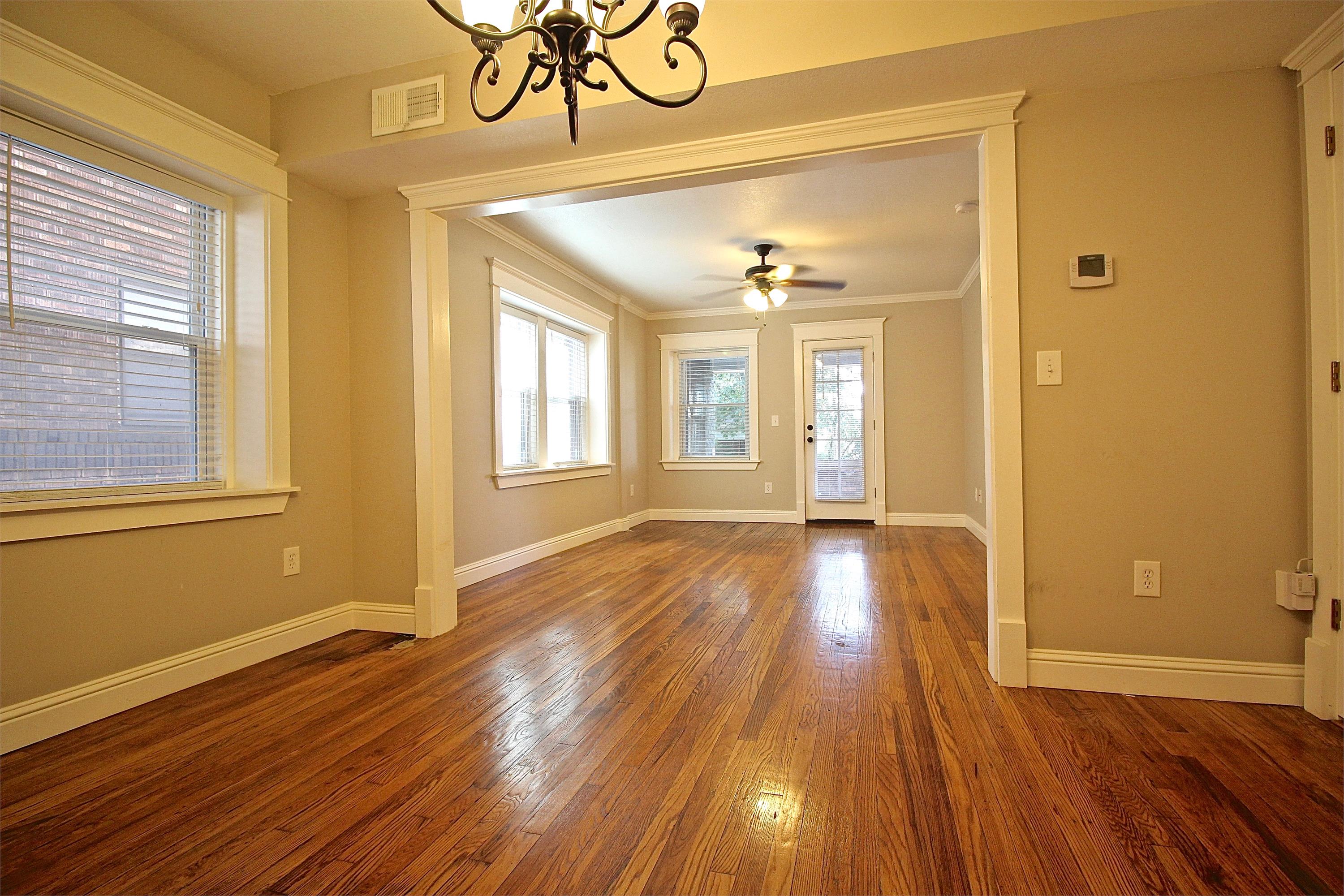 2803 Charlotte St. - 1S